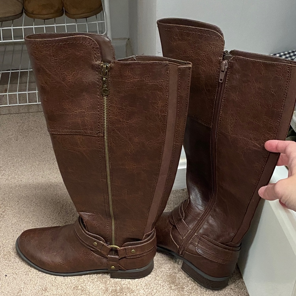 Brown Knee-High Leather Boots